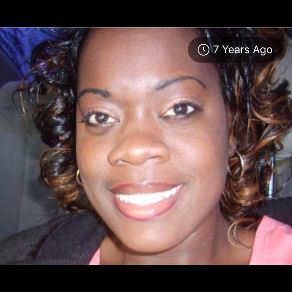 Meet your Posher, Olivia